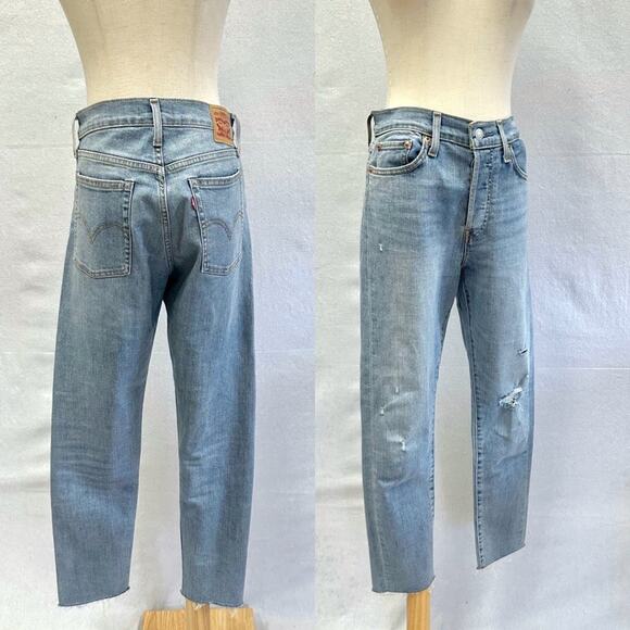 Levi's Wedgie Skinny button fly jean in light wash distressed size 28 raw hem‎ - Picture 4 of 16